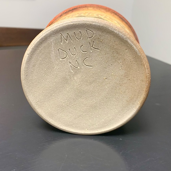 Mud Duck Pottery Baby Cake Baker/Bowl - Picture 3 of 6